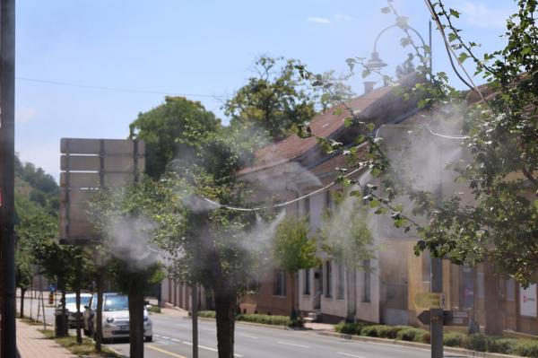 FOTO: V Lendavi poskrbeli za osvežitev v poletni vročini