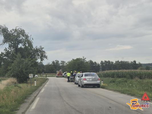 FOTO: Počilo pri Bogojini, posredujejo gasilci in policija