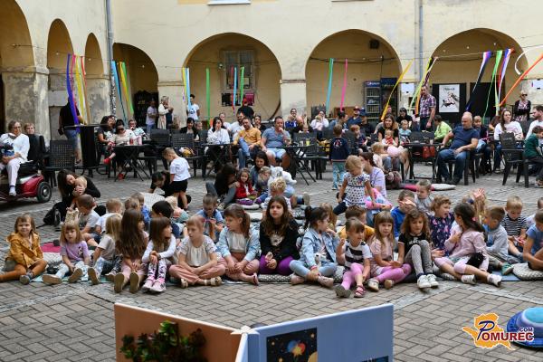 FOTO in VIDEO: Čustvena paleta vesoljčka Hopija na Soboškem poletju