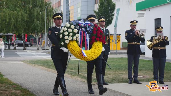 FOTO in VIDEO: Položitev venca ob obletnici združitve prekmurskih Slovencev z matico v Murski Soboti