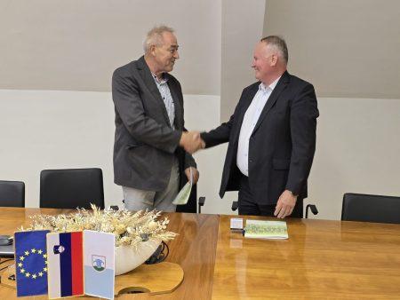 V Čeregu kmalu nova kanalizacija – podpisana gradbena pogodba