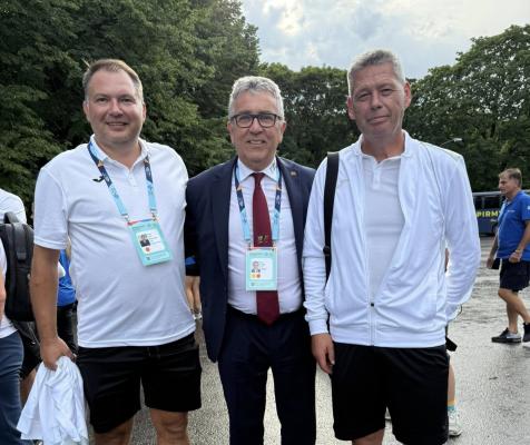 FOTO: Mladi športniki iz Murske Sobote zastopajo Slovenijo v estonskem Talinu: podpora tudi s strani župana Anželja