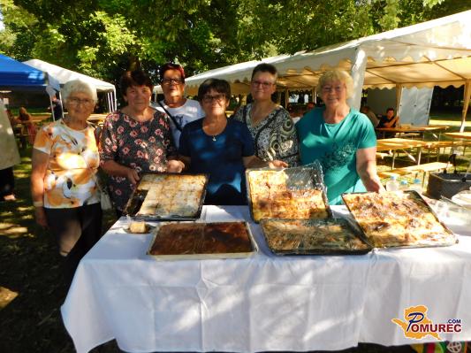 FOTO: Članice Turističnega društva Sodar Gančani ohranjajo stare nekdanje kmečke jedi