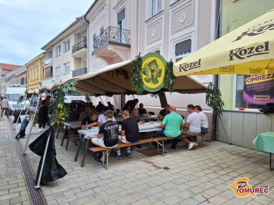 FOTO: Lovska družina Ljutomer navdušila z lovskim golažem