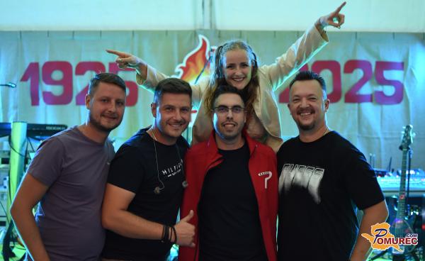 FOTO in VIDEO: Skupina Prestiž poskrbela za zabavni zaključek praznovanja v Noršincih