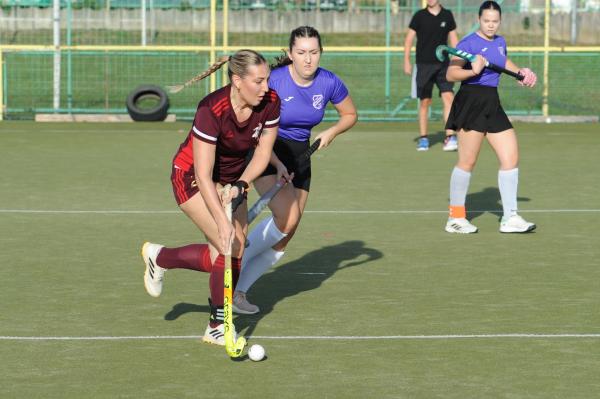 FOTO: Napeto do konca: Članice Triglava in Lipovcev remizirale