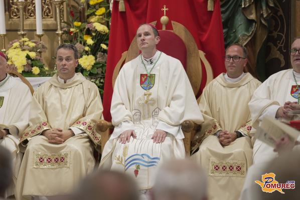 VIDEO: Cerkev, skupnost, simbolika – Pomurje je dobilo novega škofa