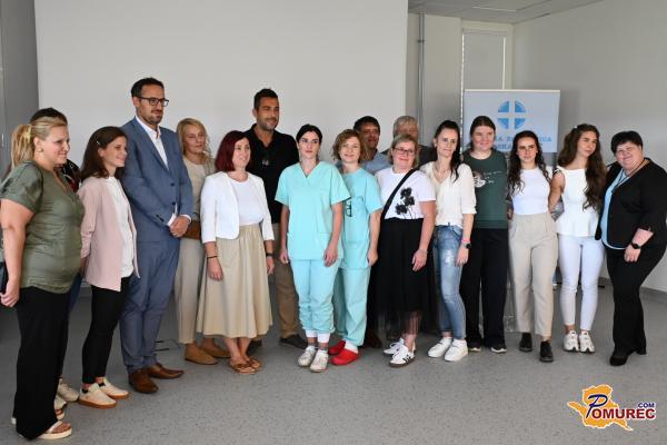 FOTO: Urgentni center v Murski Soboti ob 10-letnici s posebno zahvalo zaposlenim