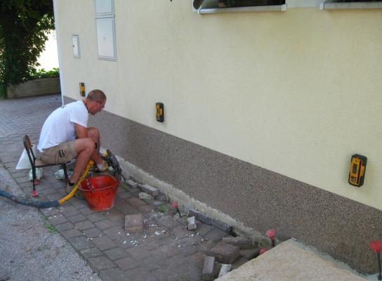 Suša povzroča razpoke na stavbah - rešitev zagotavlja Uretek