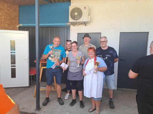 FOTO: Kdo je skuhal najboljšo kislo župo?