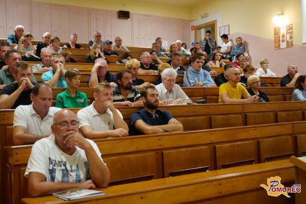 FOTO: Uspešno izveden strokovni dogodek za pridelovalce in ljubitelje koruze