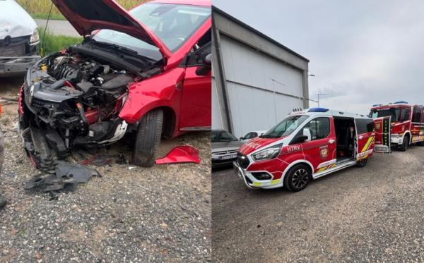 FOTO: V Prlekiji zapeljala s ceste in trčila v parkirano vozilo