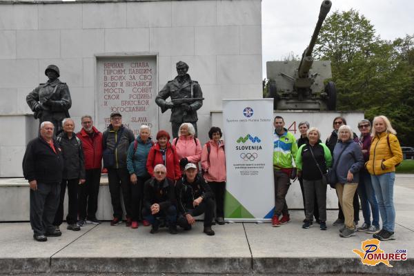 FOTO: Podali so se na pohod okrog Murske Sobote