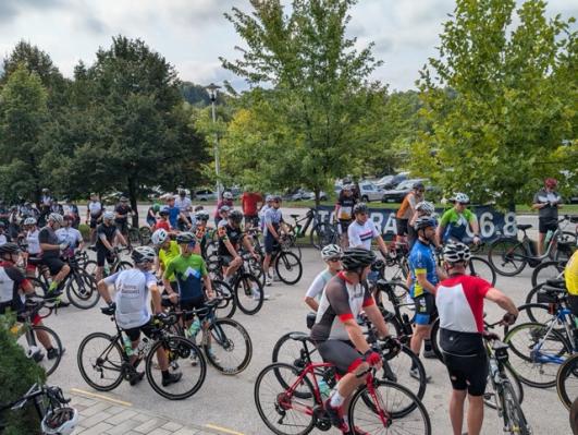 FOTO: Več kot sto kolesarjev na tretjem Kolesarskem festivalu Bioterme