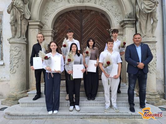 FOTO: Župan sprejel zlate maturante v Murski Soboti