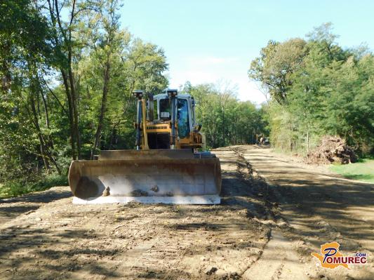 FOTO: Tako potekajo gradbena dela na nasipu reke Mure 