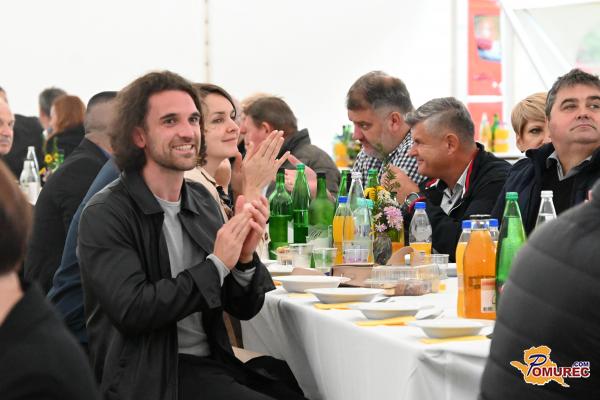 FOTO in VIDEO: V Otovcih obeležili občinski praznik z zabavnim programom