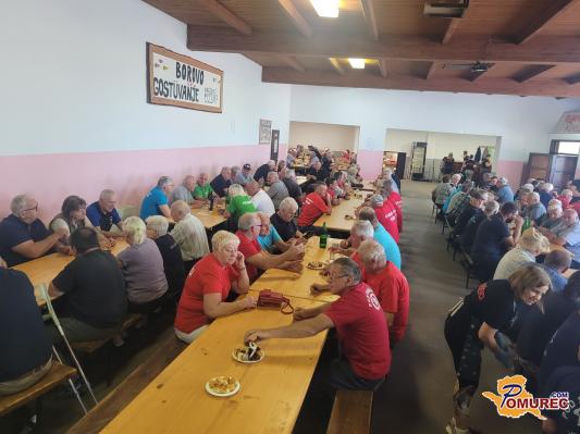 FOTO: Srečanje gasilskih veteranov pomurske gasilske regije