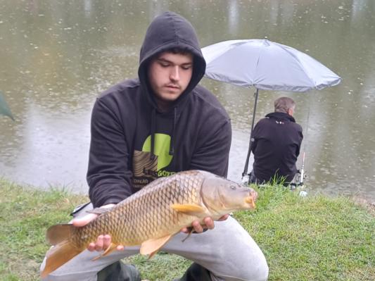 FOTO: Največjo ribo je ujel najmlajši član društva