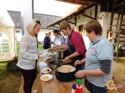 FOTO: Stara kmečka jed, ki jo ohranjajo v Nedelici