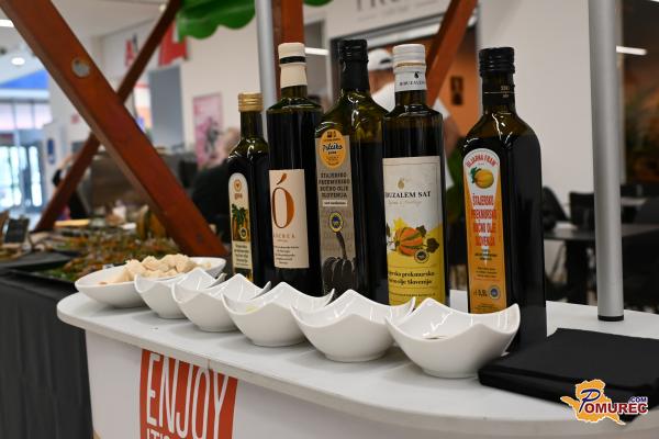 FOTO in VIDEO: Okusi, trajnost in tradicija združeni na prvem Dnevu bučnega olja