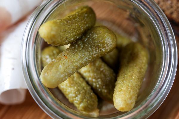 Imate doma te kumarice slovenskega proizvajalca? Ne uživajte jih