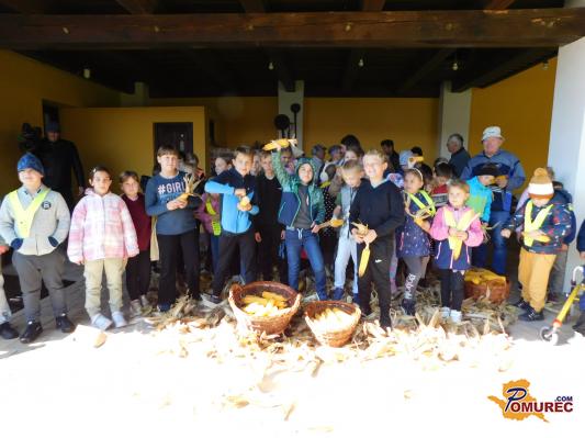 FOTO: V Dobrovniku so čas zavrteli za nekaj let nazaj