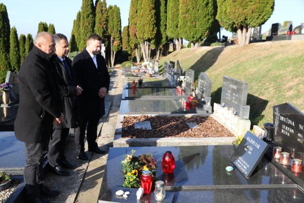 FOTO: Lendava ohranja spomin na svoje zaslužne občane