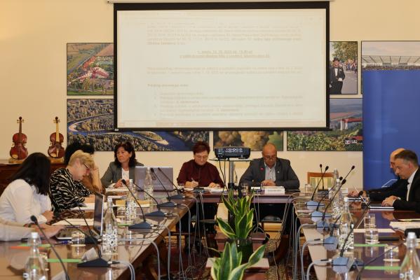 FOTO: Lendava z novim zdravstvenim zavodom in prenovljenimi socialnimi ukrepi