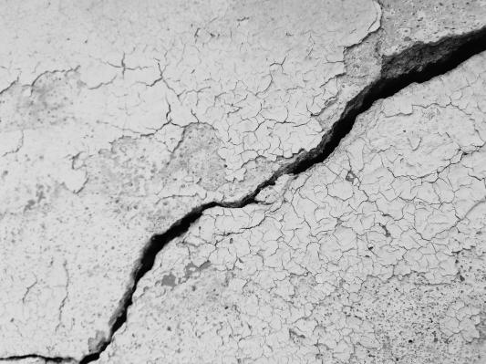 Malo pred poldnevom je Slovenijo stresel potres