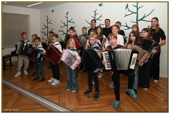 FOTO: Mladi harmonikarji navdušili v Gornji Radgoni