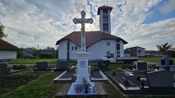 FOTO: Lendava vlaga v mirnejši zadnji počitek, obnova 14 pokopališč v teku