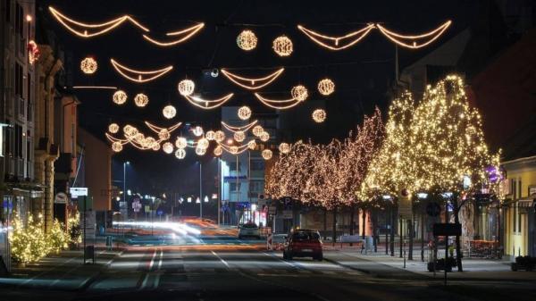 Preverite, kdaj se bodo prižgale praznične luči v Pomurju 
