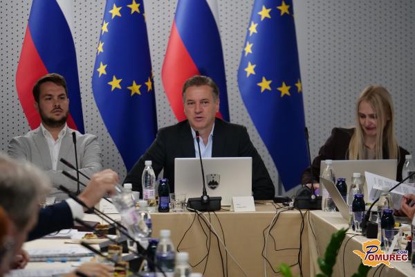 Golob ob vprašanju poslanca Horvatha: Prekmurje ima prednosti, ki jih moramo izkoristiti