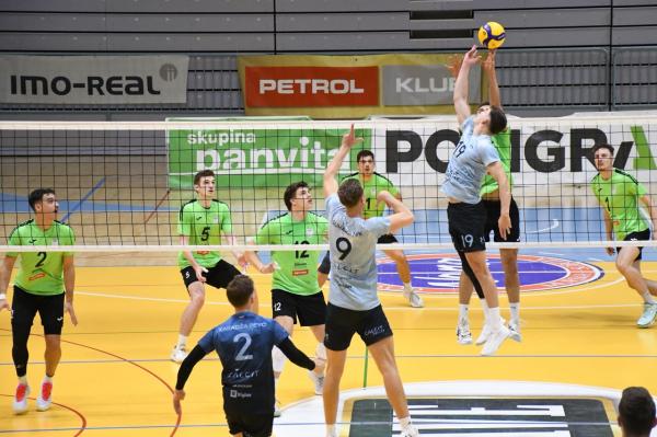 FOTO: Panvita Pomgrad kljub borbeni igri klonila proti vodilnemu Calcitu