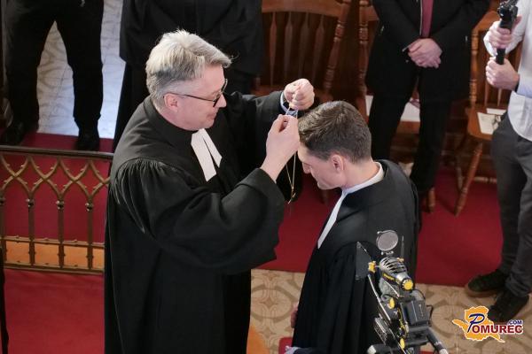 FOTO in VIDEO: Aleksander Erniša svečano umeščen v službo škofa