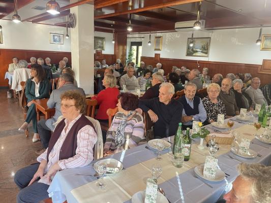 FOTO: Glasba, spomini in nasmehi na srečanju starejših v Noršincih