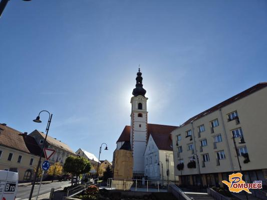 VIDEO: Brez gotovine v cerkev? V tej cerkvi verniki lahko darujejo digitalno