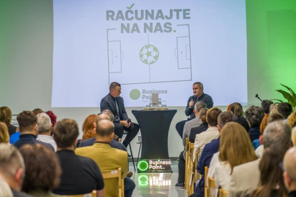 FOTO: Navdihujoče srečanje z Matjažem Kekom