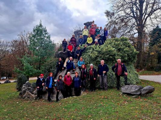 FOTO: Planinsko društvo Matica uspešno zaključilo skrivnostni izlet v neznano