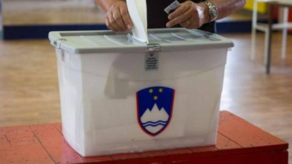 Pred nedeljskim referendumom je nastopil volilni molk