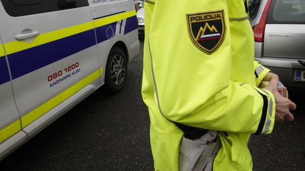 V Lendavi policisti prijeli 13 tujcev, ki so na nedovoljen način vstopili v državo