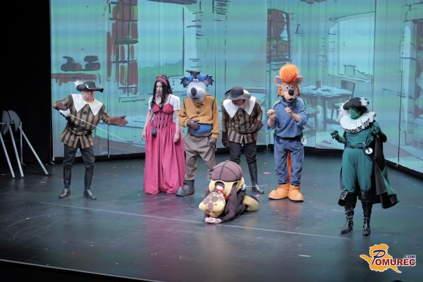 FOTO in VIDEO: Zvitorepec, Trdonja in Lakotnik navdušili v Gledališču Park