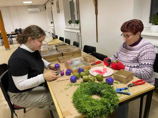 FOTO: Adventni venčki izpod spretnih rok Lendavčank