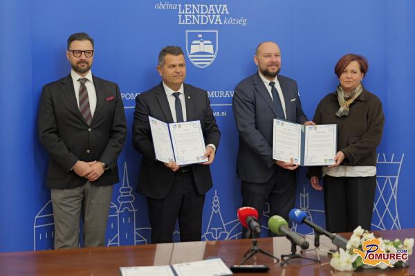 FOTO: Krepitev vezi med Lendavo in Hévízom s podpisom sporazuma