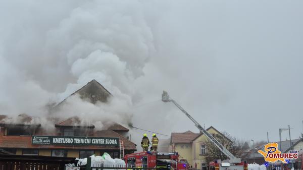 Dim nad Beltinci: Občina svari prebivalce, naj omejijo gibanje na prostem