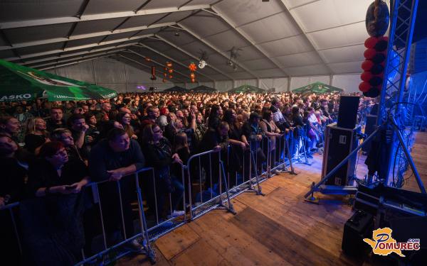 FOTO in VIDEO: Severina razgrela množico v Beltincih