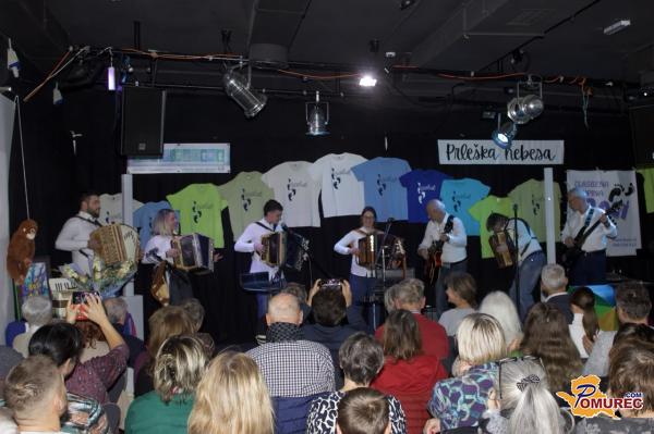 FOTO in VIDEO: Uspešen koncert ob izidu prleškega prvenca skupine Bosi