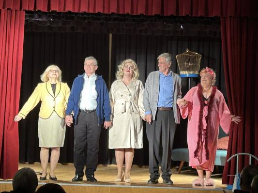 FOTO: Komedija Sindikalni izlet navdušila v Rogašovcih