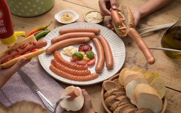 Telečje hrenovke Anton – idealne za okusen in hitro pripravljen obrok